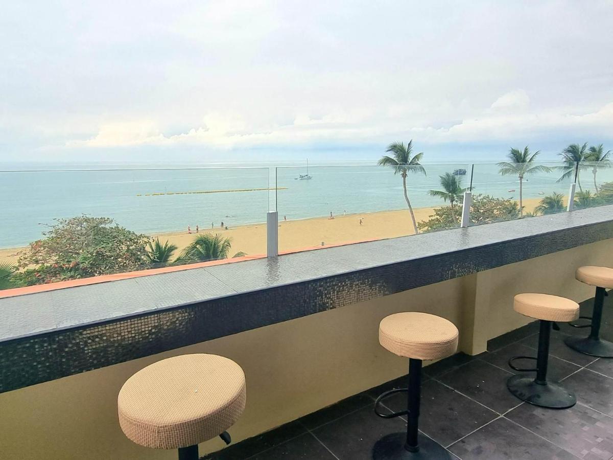 Happy Jomtien - Beachfront Экстерьер фото